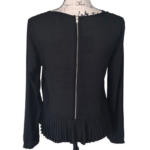 ROLYPOLY black pleated bottom blouse M - Picture 2 of 10
